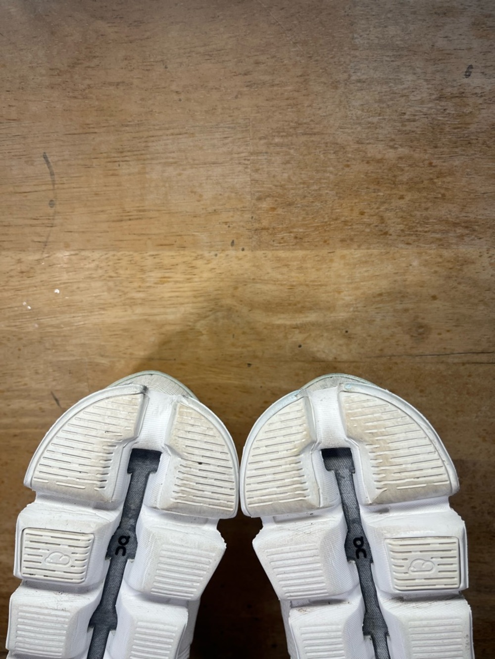 On Cloud 5 REFLECTIVE LIGHTWEIGHT Womens Size 9 Running Shoes Sneakers White - Picture 11 of 15